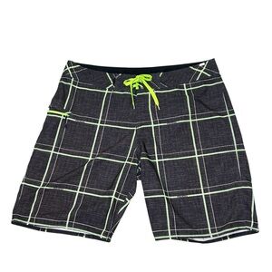 Quicksilver Men's Black and Green Plaid‎ Unlined Board Shorts Sz 38